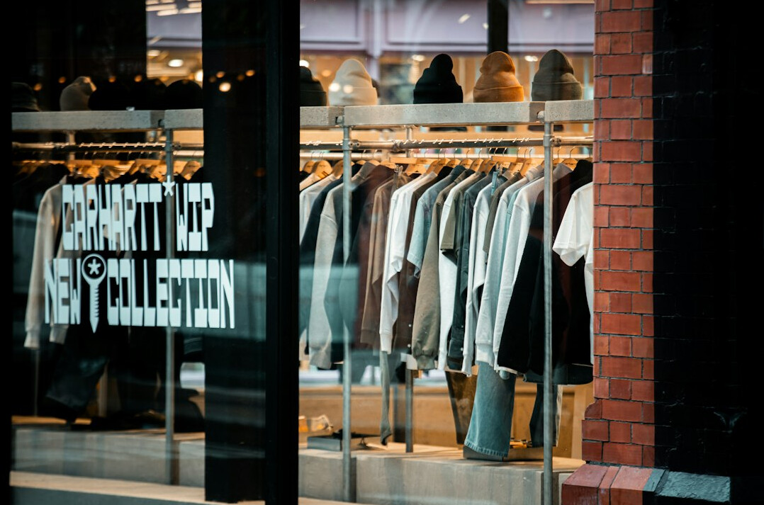 store detective catching shoplifter